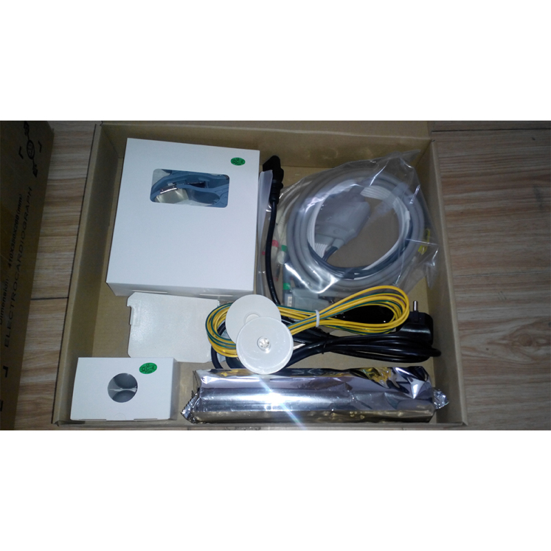 Macchina ECG Touch Screen con display a colori a 12 canali