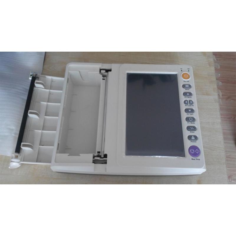 Macchina ECG Touch Screen con display a colori a 12 canali