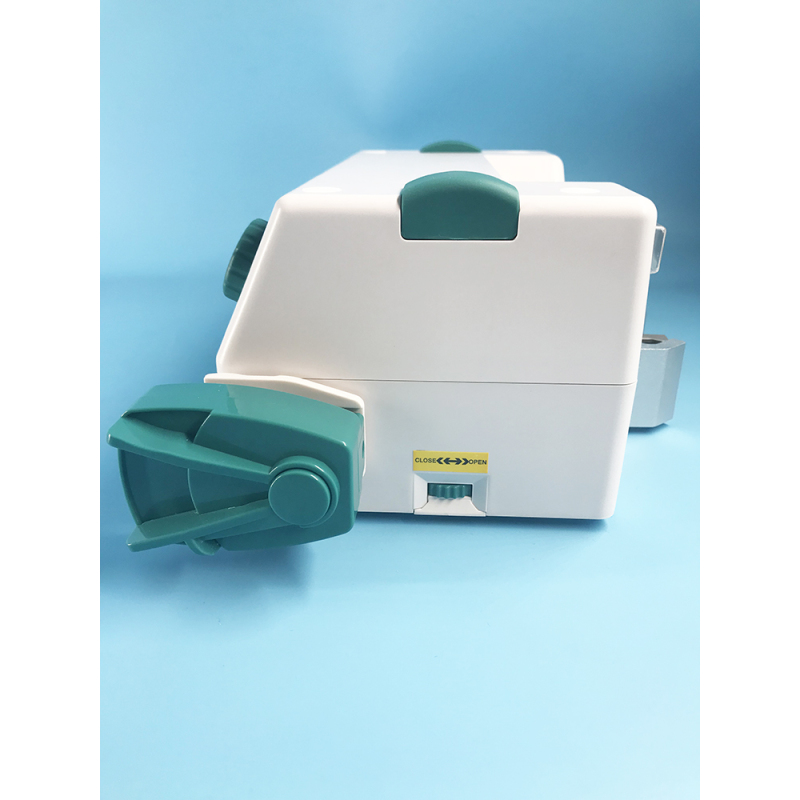 Single /Double Channel Syringe Pump for Medical Use