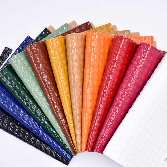New Design High Quality Custom Glossy Reflective Pu Faux Fashion Material Leather For Shoes Bags Handbag