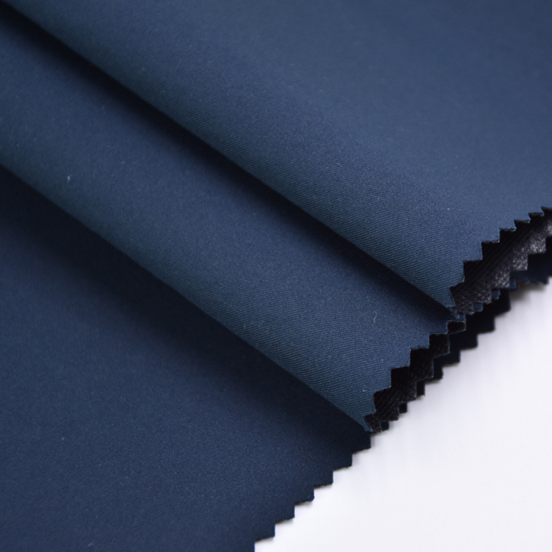 China factory NEW! Waterproof Cold resistanand vapor permeable High elastic twill (100%P)  Sportswear Fabric for Cloth
