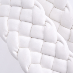 Gran oferta, productos semiacabados de tejido hecho a mano suave al tacto, cuero sintético tejido Pu para la parte superior de la sandalia