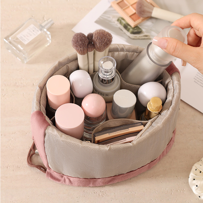 Flannel Makeup Bag Drawstring Closure Easy Storage Multifunctional Organizers Cosmetic Bag