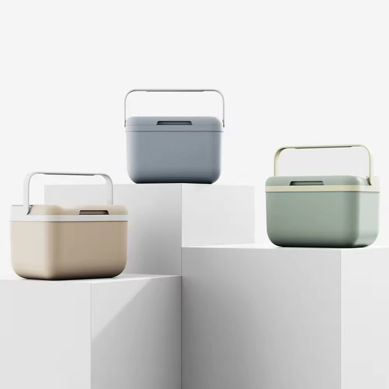 صندوق تبريد بلاستيكي صغير معزول للتخييم في الهواء الطلق