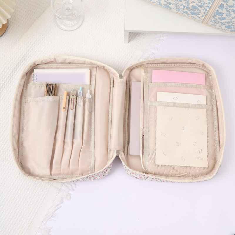 OEM & ODM Quilted Cotton Bible Tote Bag Book Organizer Casual Style Bible Cover Case with Zipper for Protection