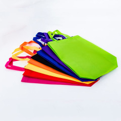 Custom Reusable Non Woven Tote Bag – Foldable Promotional Shopping Bag for School and Event Use