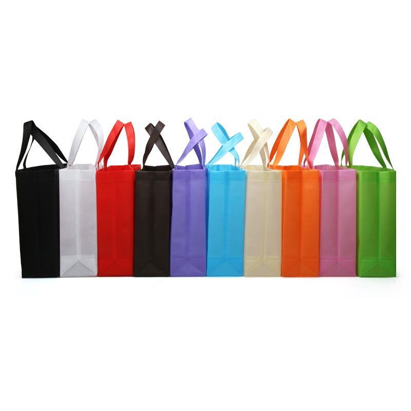 Sac fourre-tout non tissé réutilisable personnalisé – Sac de courses promotionnel pliable pour l'école et les événements