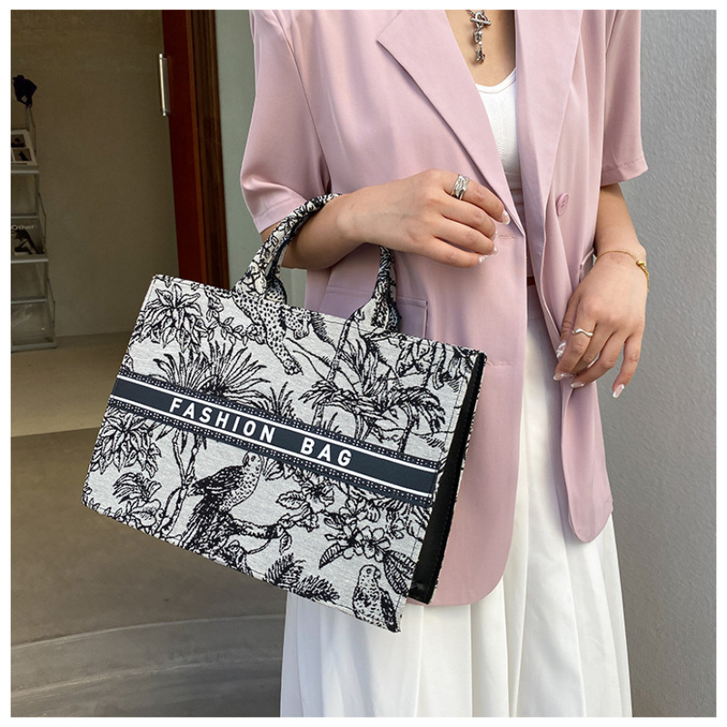 حقيبة قماش قطنية معتمدة من GOTS | حزام واحد معزز + سعة قابلة للتوسيع ٣٥ لترًا