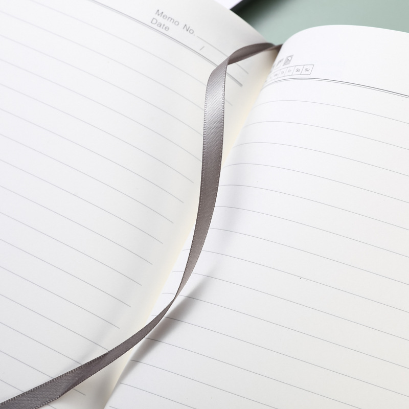 Silverbox Business Souvenirs Gift Set Boxes Smart Temperature Display Thermos Bottle A5 Pu Notebook Office Corporate Gifts