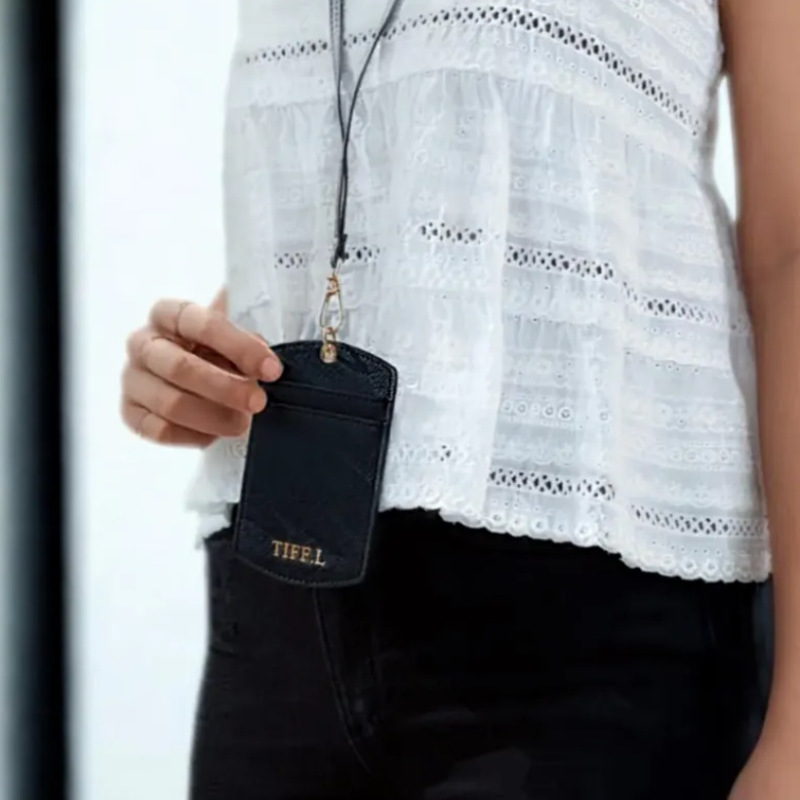 Custom Embossed logo Credit Card Protective Cover Holder Sublimation Blanks Pu Leather Luggage Tags Keychain Card Tag