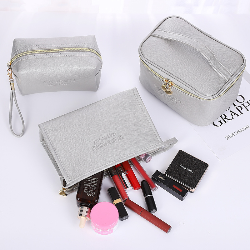 New Design Portable Saffiano Waterproof Travel Pu Leather Pouch MakeUp Cosmetic Bag
