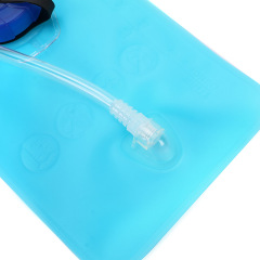 Factory supply 2L bicycle riding water bag outdoor travel Mountain water bag portable water bag