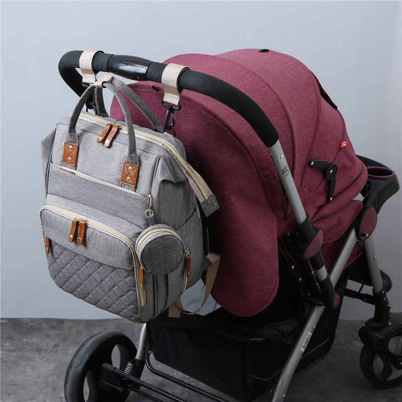 High Capacity Waterproof Luxury Designer Mommy Baby Diaper Bags Backpack With Changing Station
