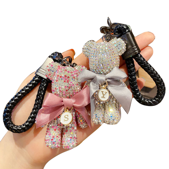 New Luxury Rhinestone Bear Keychain Woman Car Bag Pendant Key Chains Couple Gift Wholesale