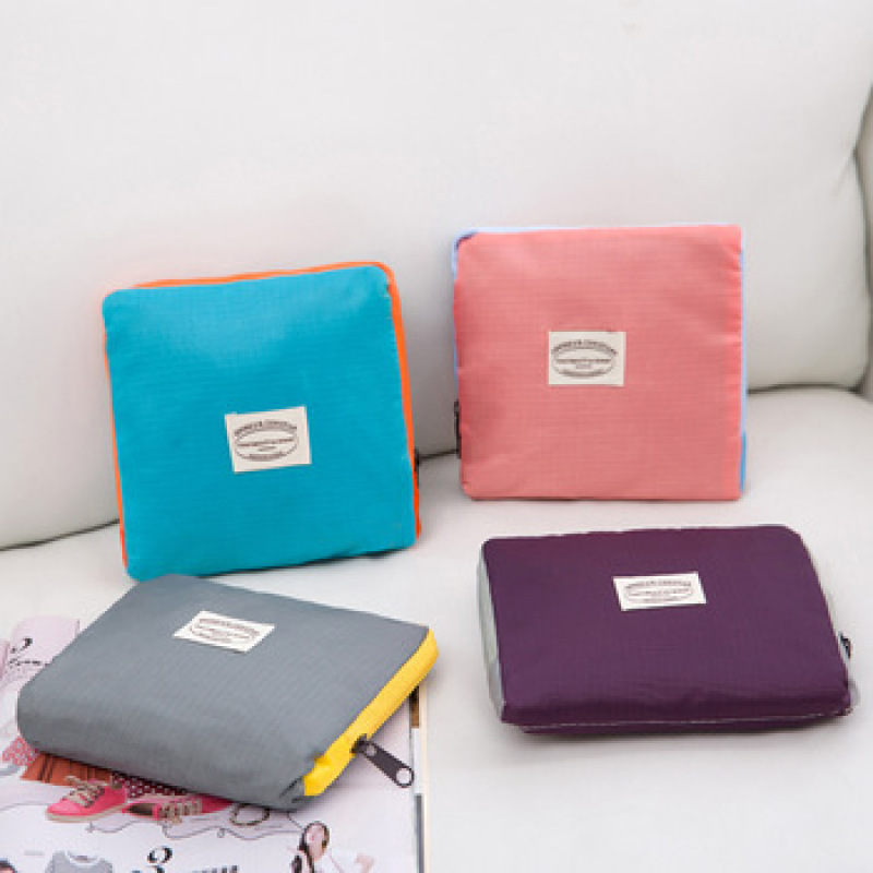 Lightweight Large Capacity Folding Nylon Travel Bags Wholesale Storage Travel Duffel Luggage Bag