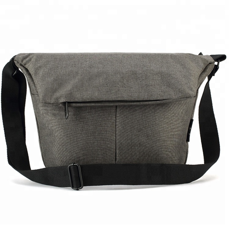 Wholesale Custom Designer Men Lightweight Waterproof Travel Shoulder Messenger Bags With Logo