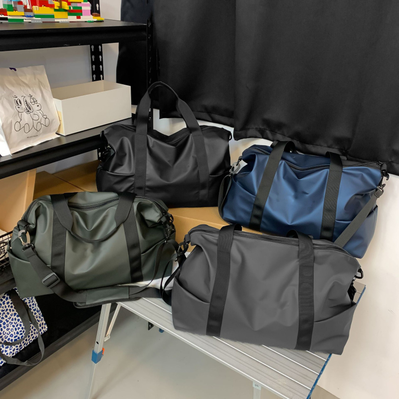 New Fashion Brand Designer Black Luxury Custom Travel Gym Duffle Bag For Girls