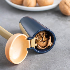 Multifunctional Walnut Clip Anti-Splash Nut Peeling Tool