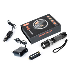 LED flashlight