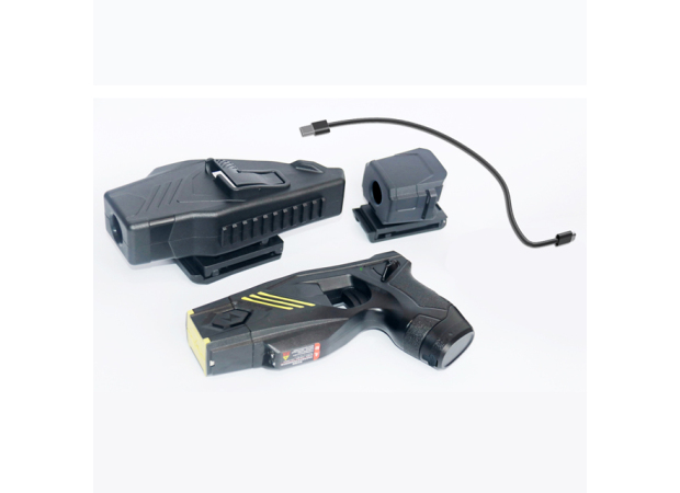 How to operate the stun gun correctly in an emergency?