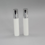DNAP-509 Custom 10ml White PP Plastic Round Ailress Pump Bottle with Silver Lid