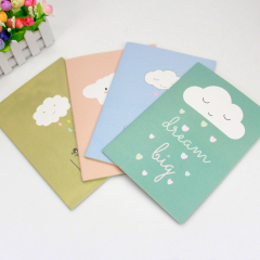 Симпатичные облака Индивидуальные печатные высококачественные дешевые школьные бумажные обложки для ноутбуков с качелями