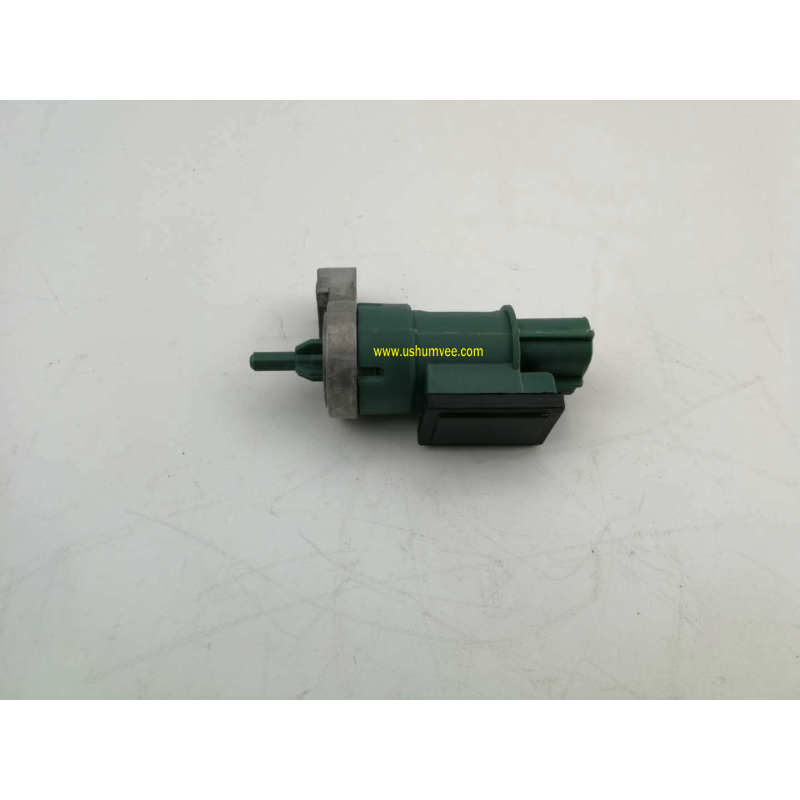 OEM YBE100530 Original Transducer Speed Sensor For DEFENDER 110 130