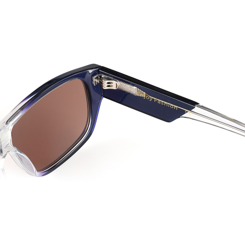 Fashionable sunglasses round glasses