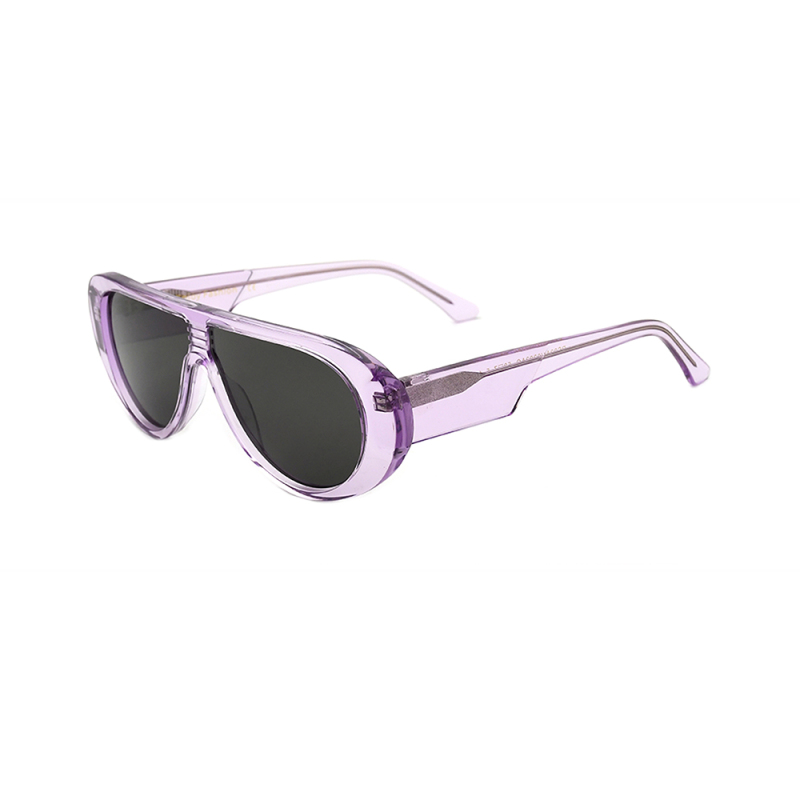 Fashionable sunglasses round glasses