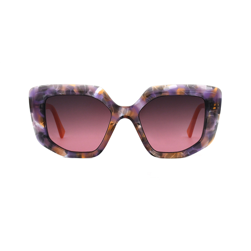 Fashionable sunglasses round glasses