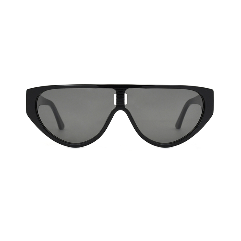 Fashionable sunglasses round glasses