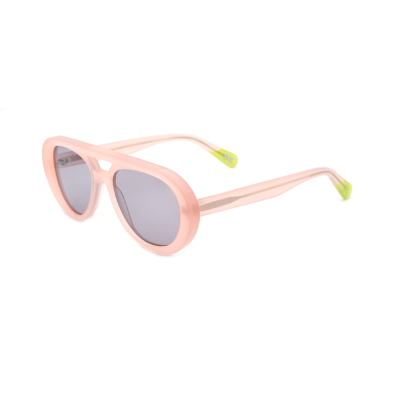 Fashionable sunglasses round glasses