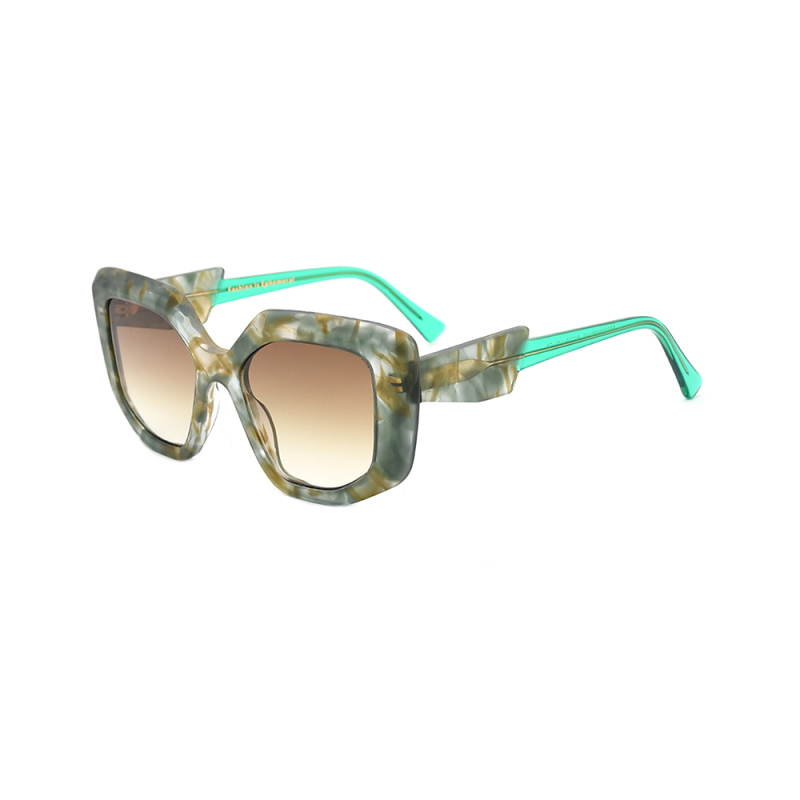 Fashionable sunglasses round glasses