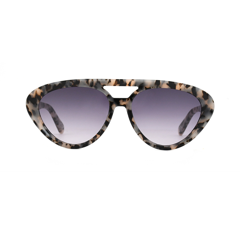 Fashionable sunglasses round glasses