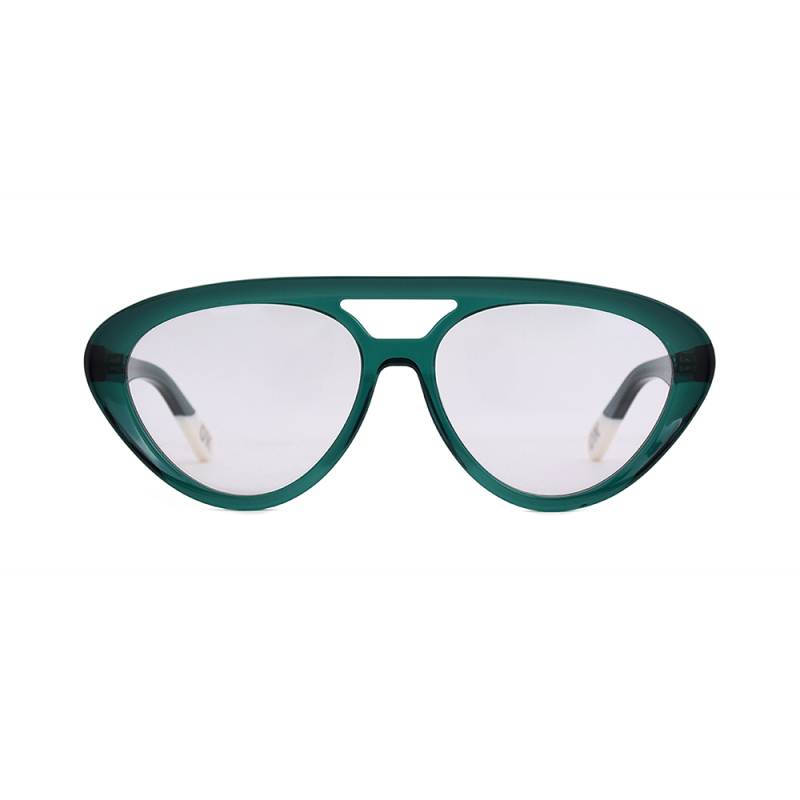 Fashionable sunglasses round glasses