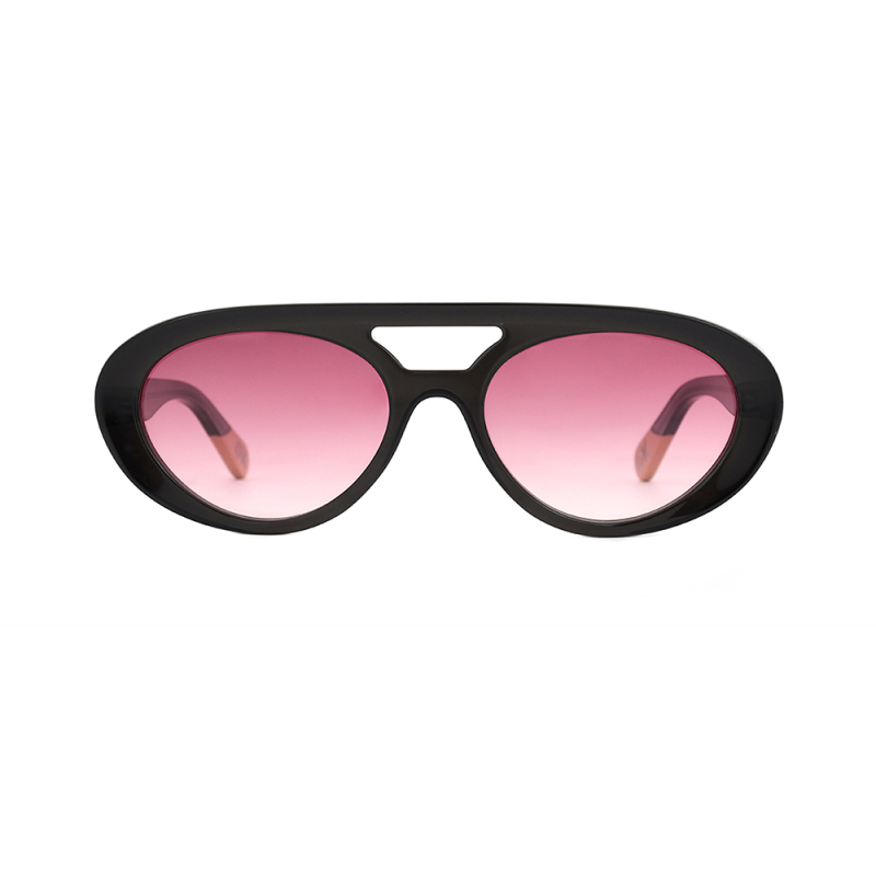 Fashionable sunglasses round glasses
