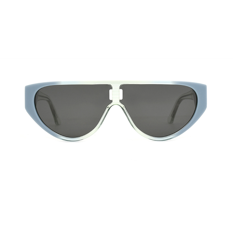 Fashionable sunglasses round glasses