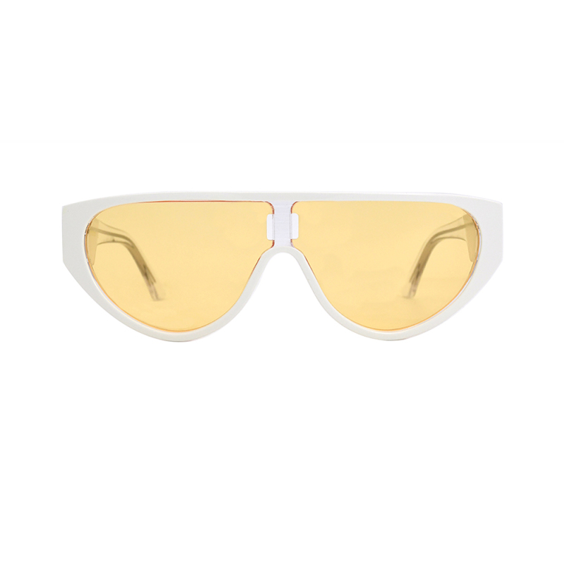 Fashionable sunglasses round glasses