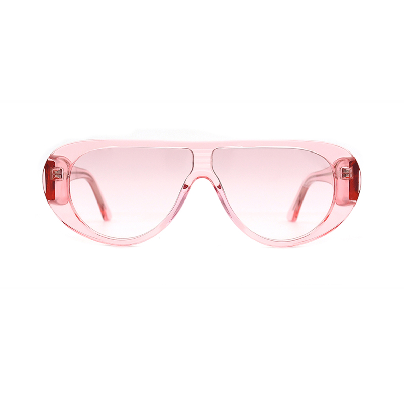 Fashionable sunglasses round glasses