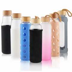 500ML  Borosilicate Drinking Glass Water Bottle With Silicone Neoprene Sleeve Durable Glass Bottle Bamboo Lid