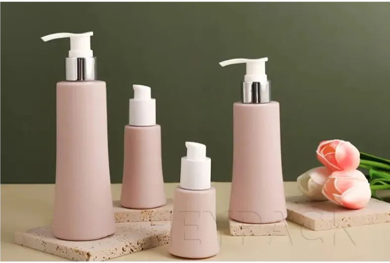 Le guide ultime en 7 étapes : comment emballer vos produits de soins de la peau pour une expédition impeccable