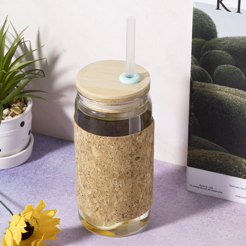 20oz Soft Cork Covered Borosilicate Glass Bottle With Bamboo Lid Eco-friendly Drinkware With Straw