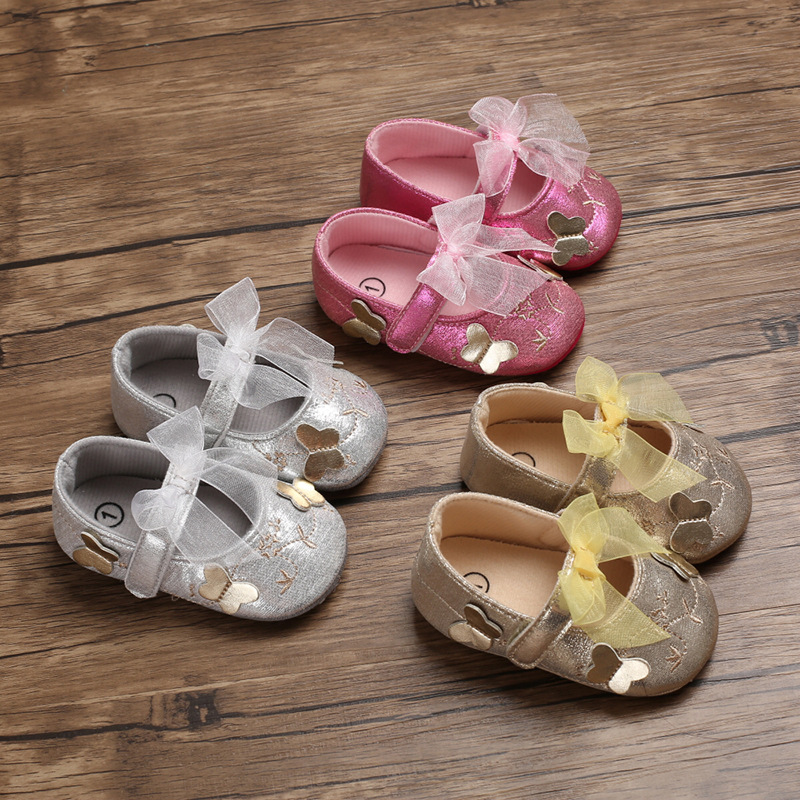 2020 Hot Selling Simple Design Nice Pure Pink Red White Shoes Prewalker for Baby Infant Girls