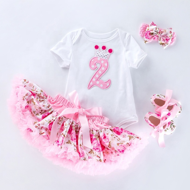 Wholesale Girl Bodysuit With Pettiskirts And Baby Shoes And Headband For Baby Birthday Wear