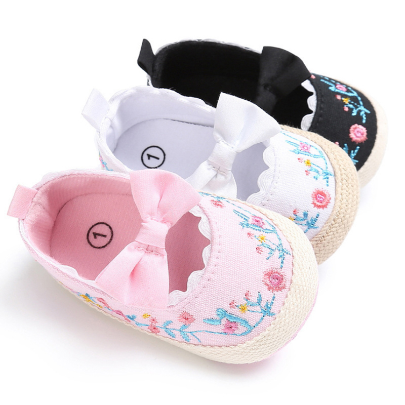 Factory Supplier Trendy New Born Baby Girls Hook and Loop Shoes Prewalkers with Bow Tie
