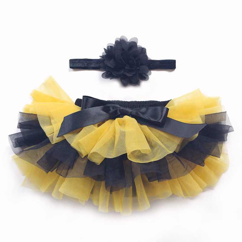 Personality newborn burgundy black comfortable safe baby ruffle tutu bloomers made of 100% cotton