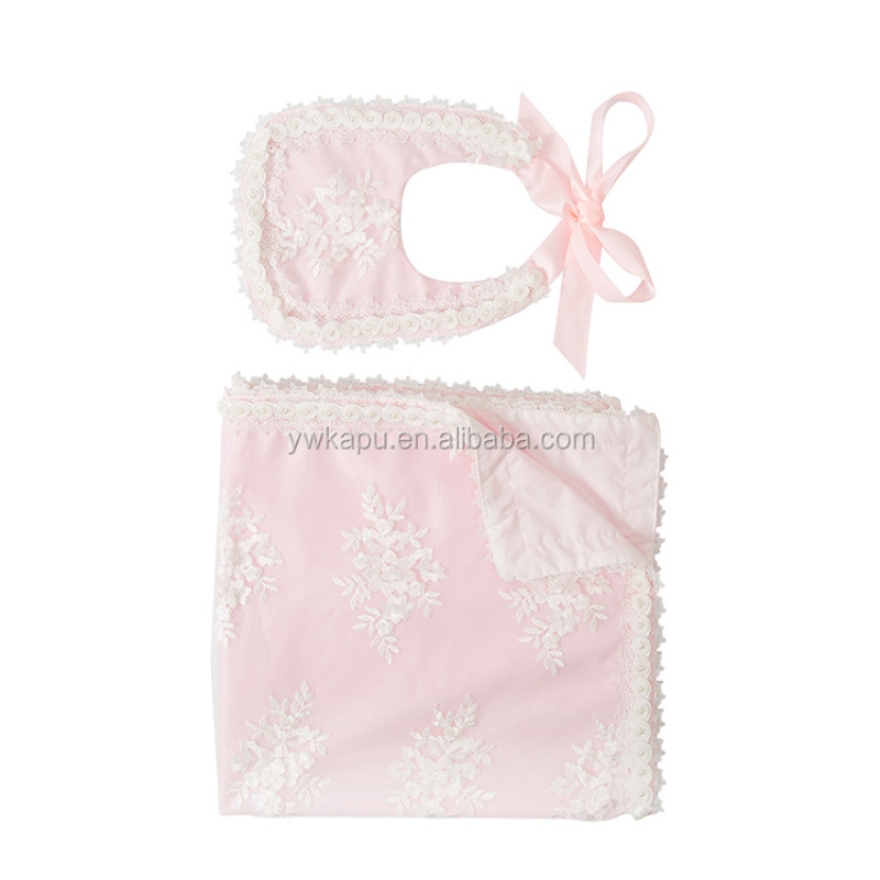 Manufacturers selling custom color cotton baby flower lace drool bibs baby blanket set