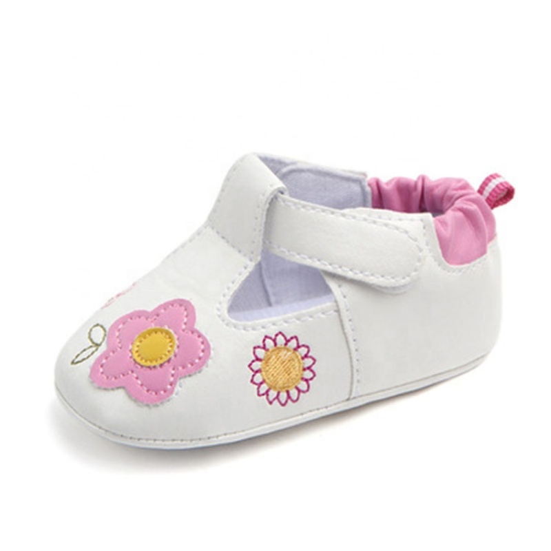 Factory direct sales high quality round toe flower embroidered leather toddler sandals
