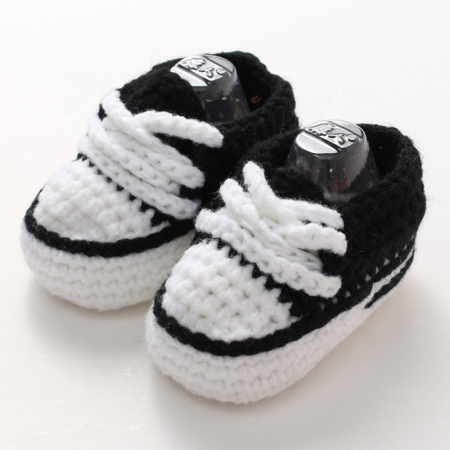 wholesale lovely sneaker pattern handmade crochet baby girl shoes