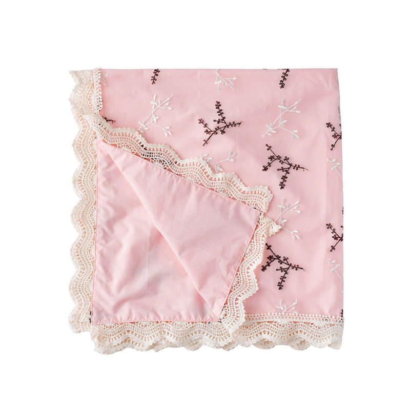 Factory Wholesale Solid Color Print  Laced Soft Cotton Baby Quilt Embroidered  Blanket For Girl
